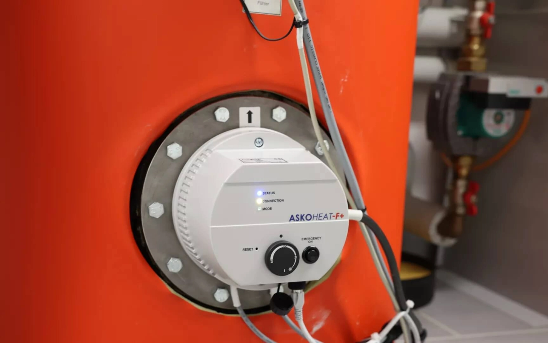 Der Heizstab Askoheat im eigebauten Zustand.