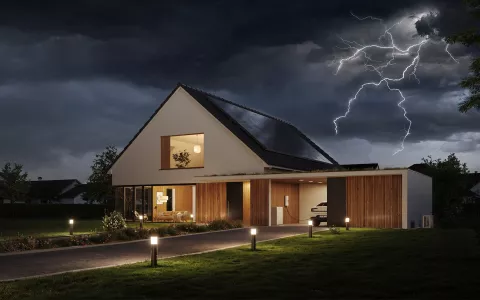 SENEC.Haus_Gewitter
