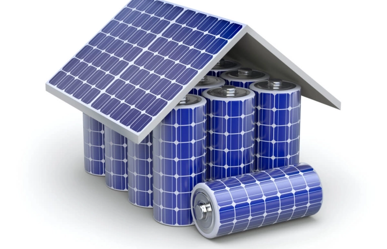Die Grafik zeigt das Modell eines Hauses, dessen Dach aus Solarzellen gebaut ist und dessen Korpus aus Batteriespeichern besteht.