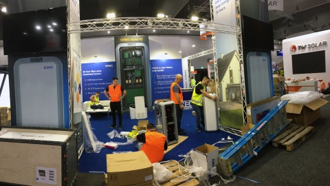 SENEC exhibition stand build-up part 2