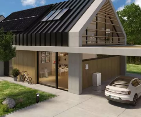Einfamilienhaus mit Solarpanels von Meyer Burger